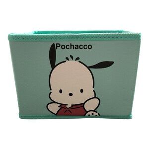 Pochacco Storage Box
Approximate Size: 7.5” x 5”